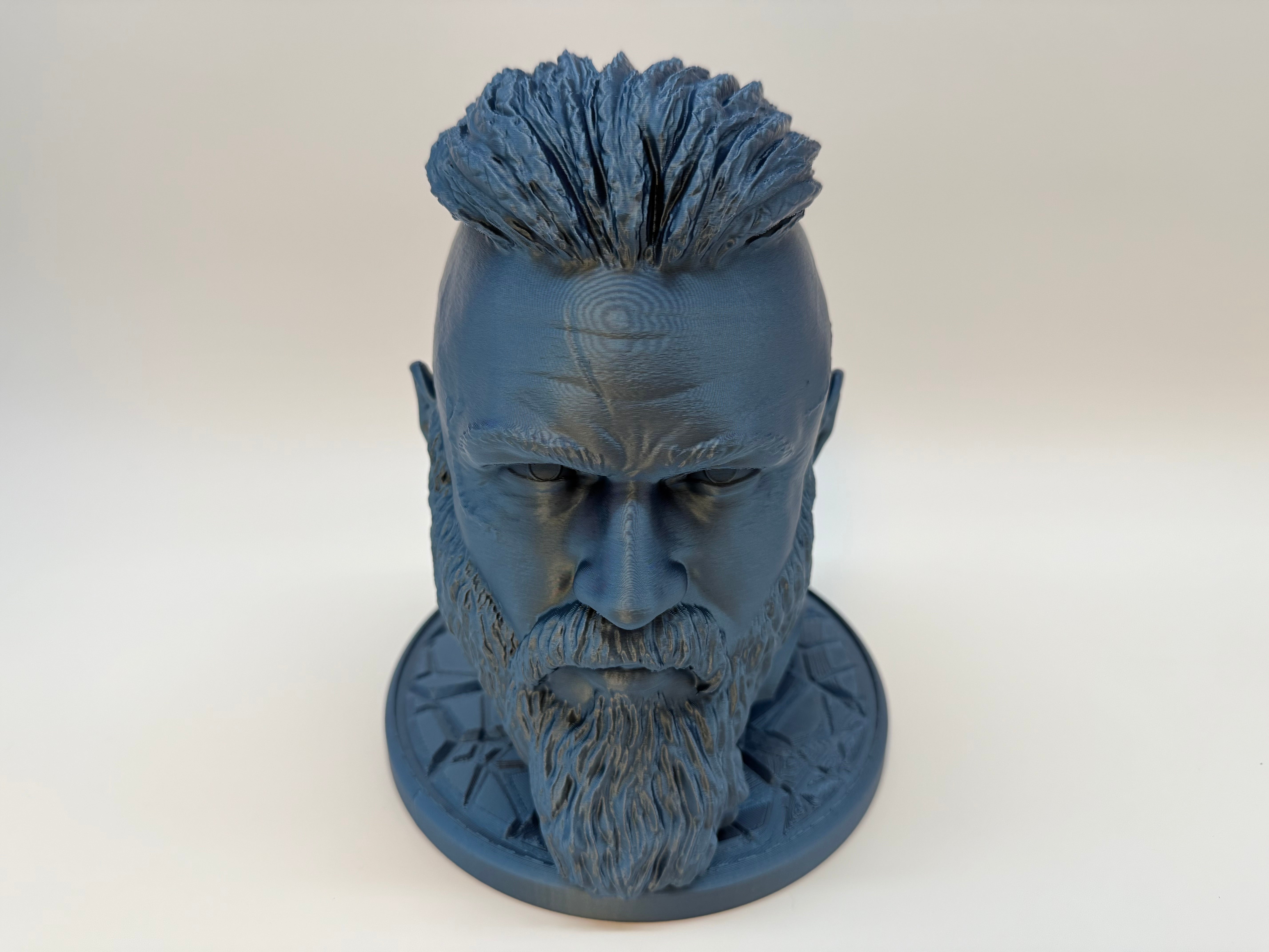 Statue "Ragnar" in Royal Blue - Bold and Iconic - Premium Quality