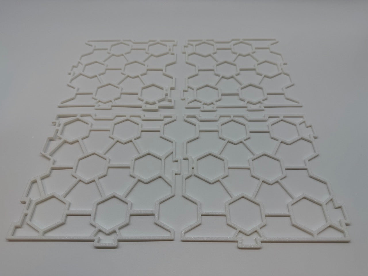 GraviTrax Raised Grid Plate – Stable Base for Complex Tracks – Premium Quality