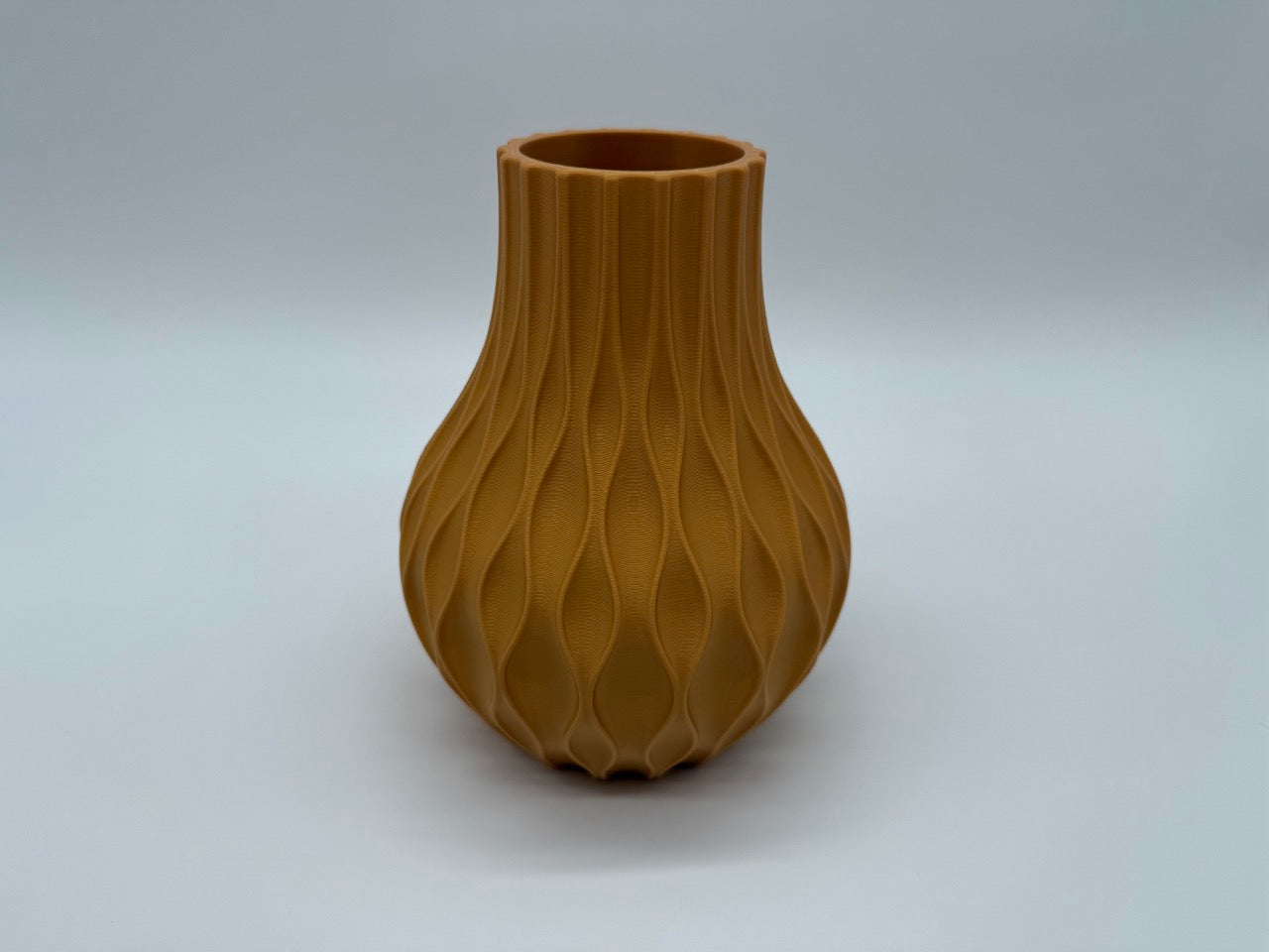 Vase with Elegant Design – Stylish and Durable - Premium Quality