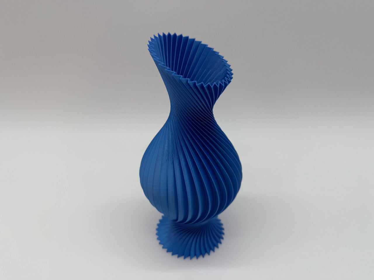 Vase with Elegant Design – Stylish and Durable - Premium Quality