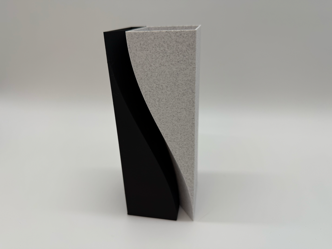 Modern Design Flower Pot – Black and Gray Geometric Plastic – Minimalist Interior Decoration