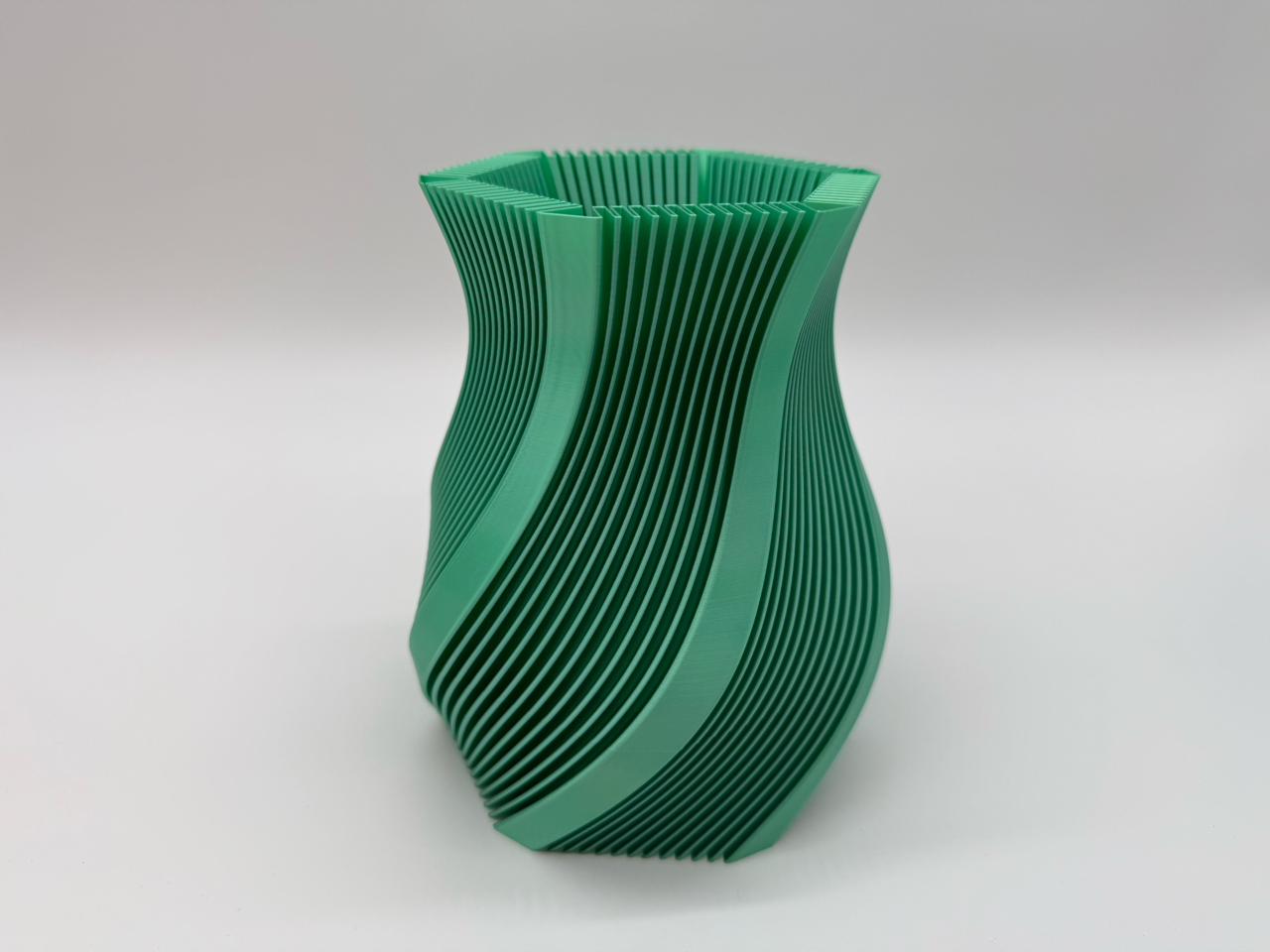 Vase with Wavy Ribbed Pattern – Futuristic Modern Design – Decorative Flower Pot