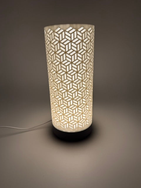 'Dia' table lamp with geometrically cut cylinder shade and sleek base – Modern mood lighting