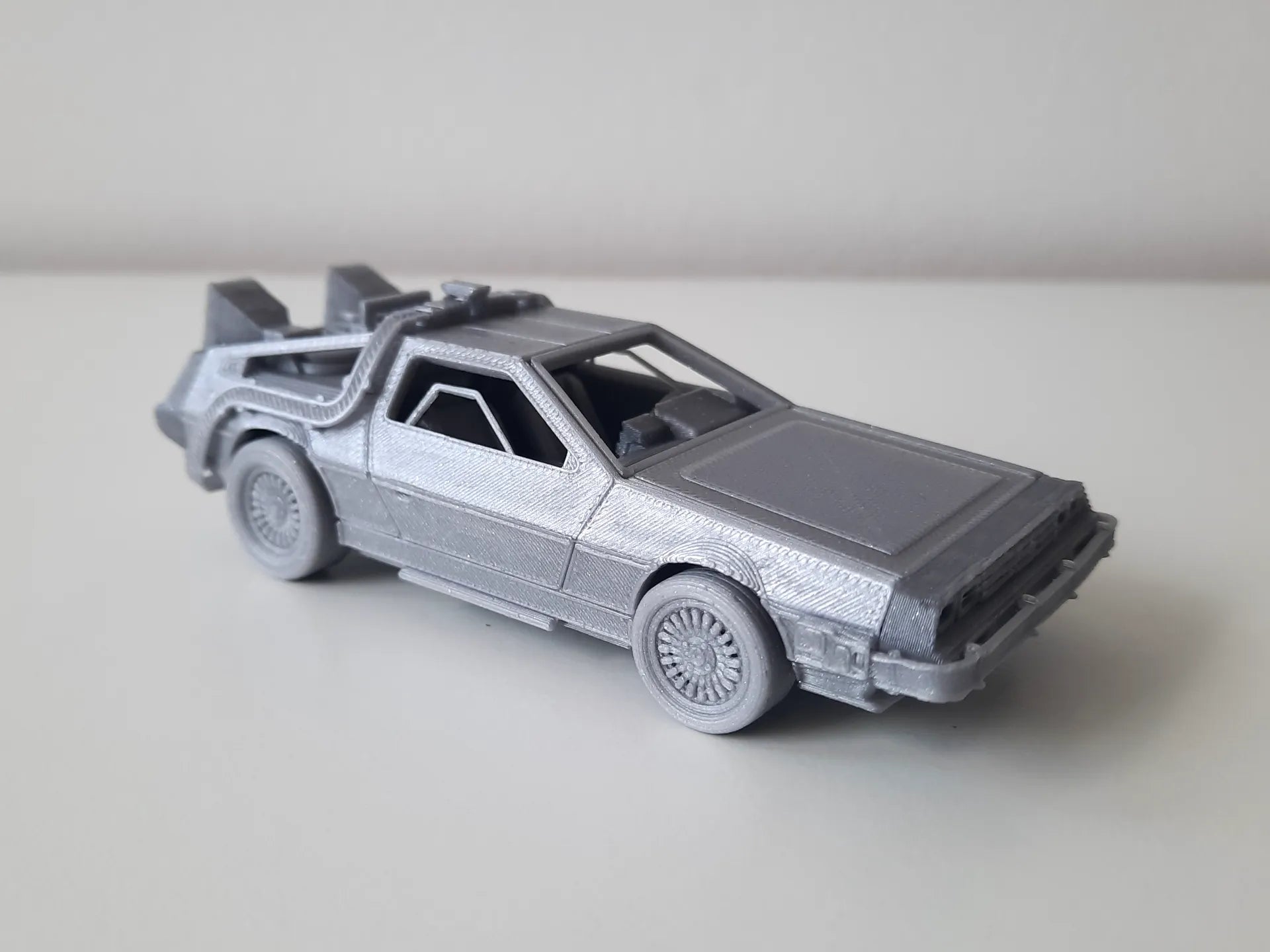 DMC DeLorean Scale Model - Premium Quality